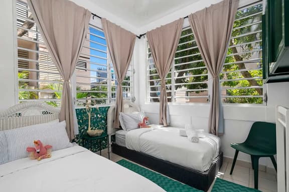 Villa Bohemia I, Unit 2:  Floor 2 suite - Image 1